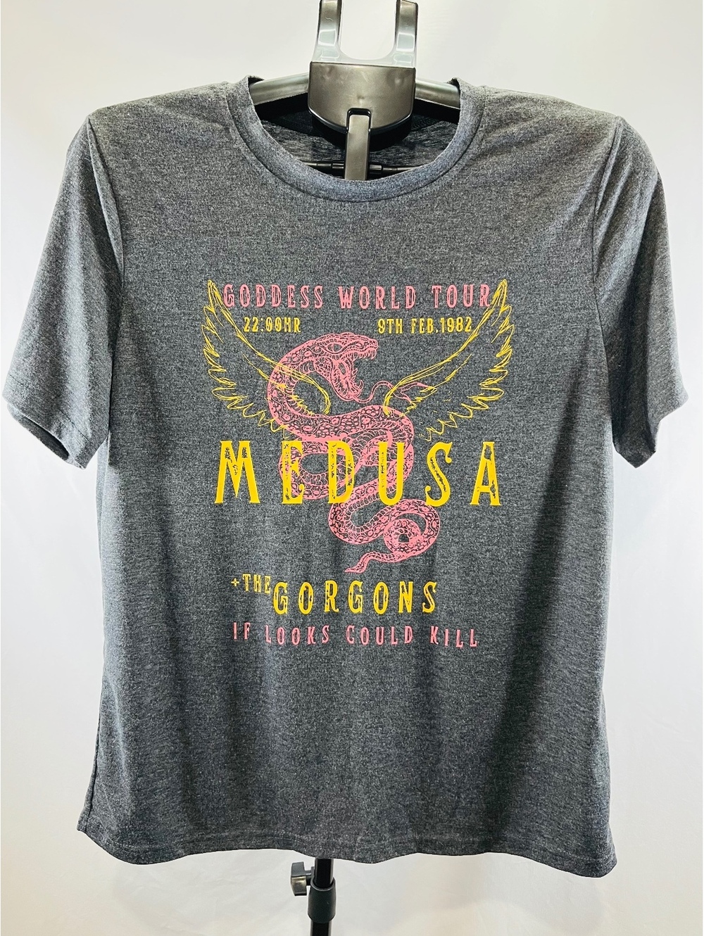 Medusa Gorgons Graphic T-Shirt Size Large Gray Cotton Blend